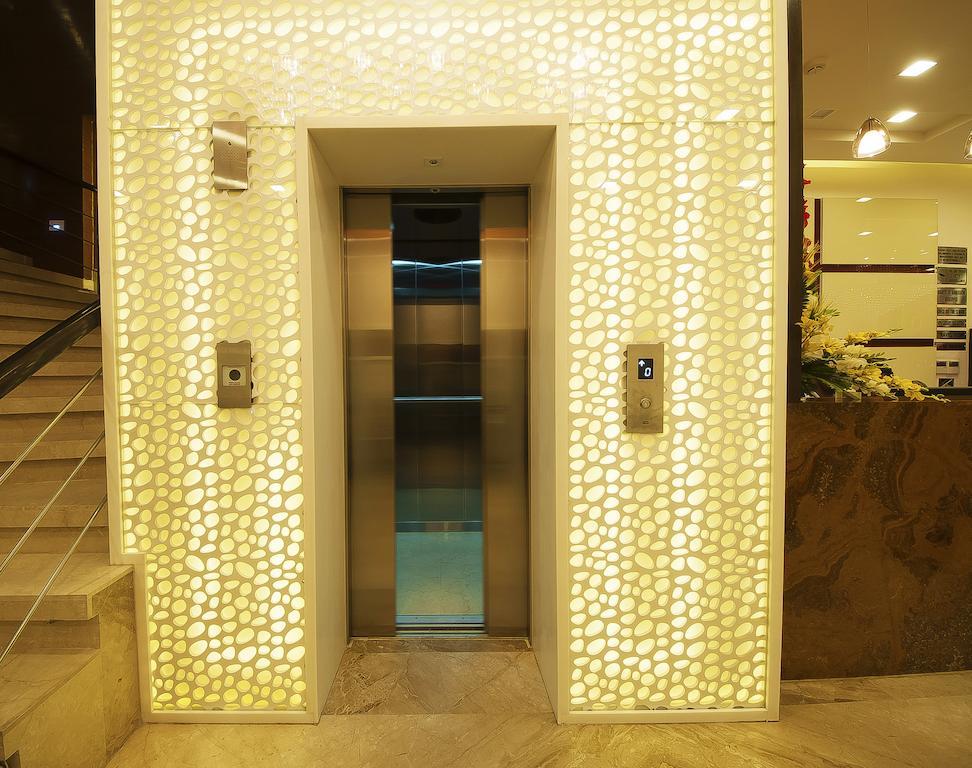 Hotel Taj Princess - Boutique Hotel Дели Экстерьер фото